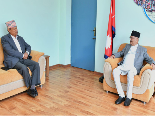 एमाले अध्यक्ष ओली र नेता रावलबीच भेटवार्ता